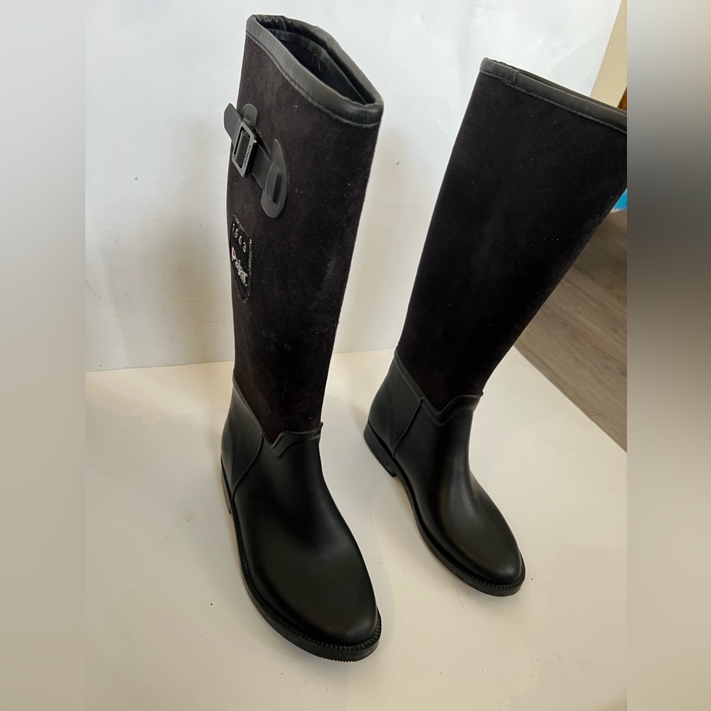 Black Knee-High Women's Boots